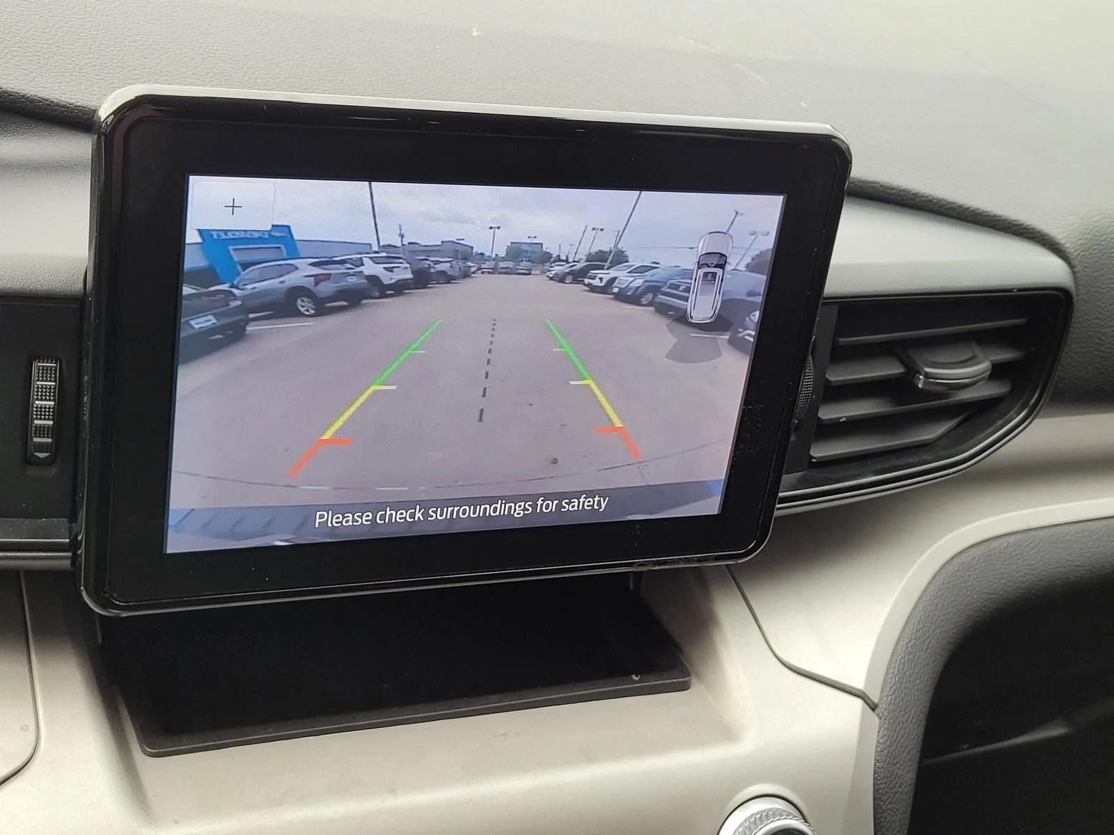 Used 2020 Blue Ford XLT image 26