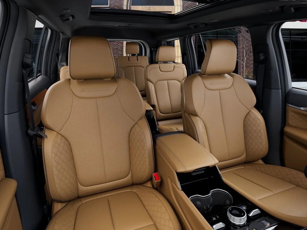 New 2026 Bright White Clear-Coat Exterior Paint Jeep Summit image 16