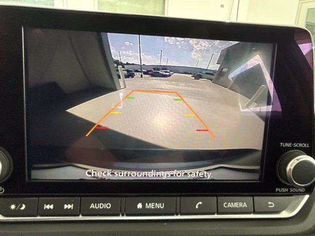Used 2024 Gray Nissan SV image 22