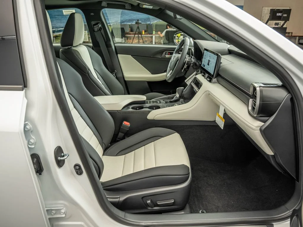 New 2026 Hakugin Matte White Lexus 350 F SPORT image 39