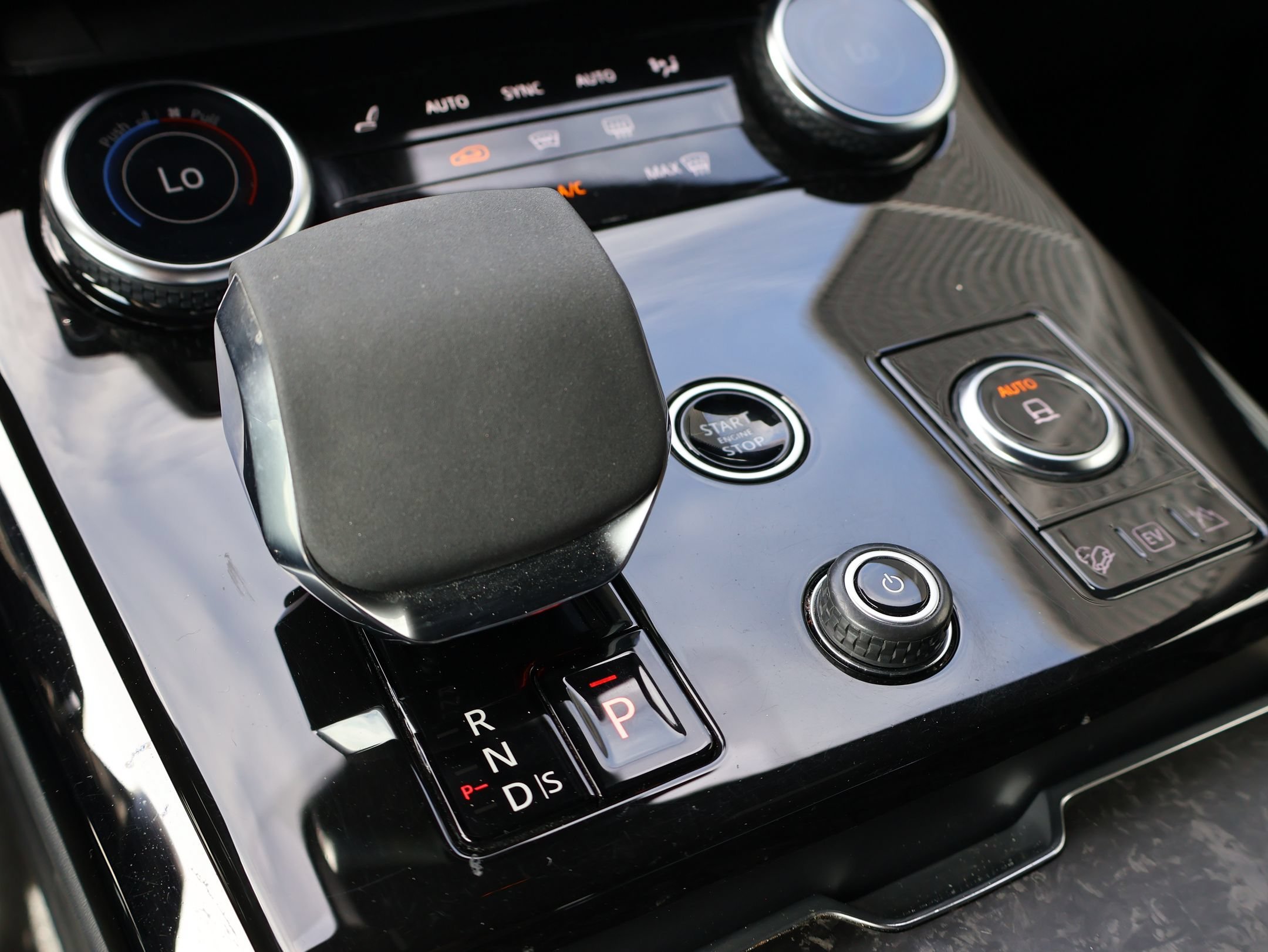 Used 2023 Fuji White Land Rover Autobiography image 26