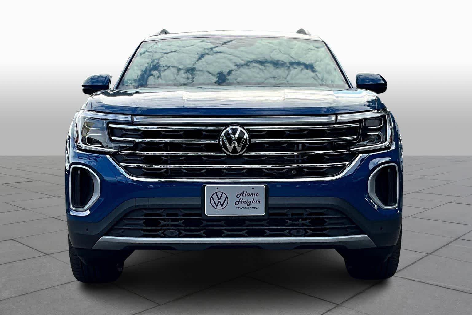 New 2026 Mountain Lake Blue Metallic Volkswagen 2.0T SE W/TECHNOLOGY image 3