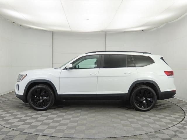 2026 Volkswagen Atlas SE w/Tech - Photo 8