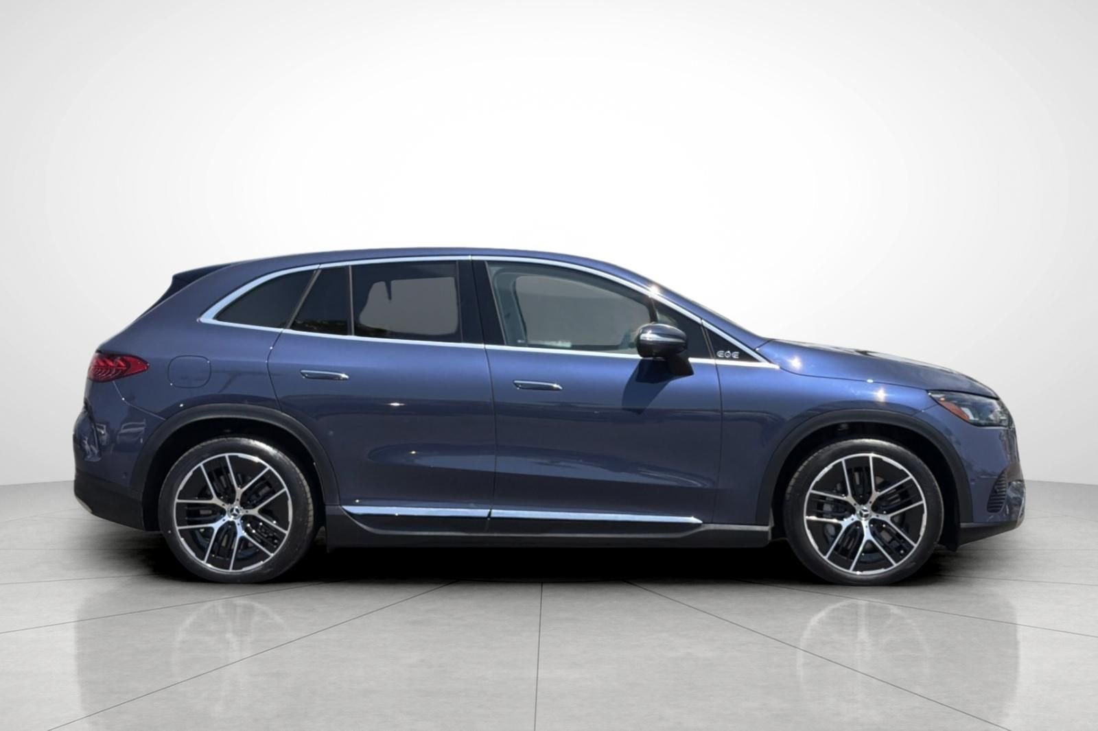 Certified Used 2023 Blue Mercedes-Benz 350+ SUV image 24