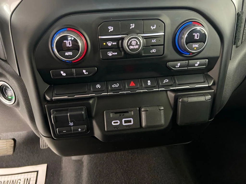 Used 2020 Shadow Gray Metallic Chevrolet LT image 14
