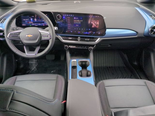 Used 2026 Summit White Chevrolet LT image 28