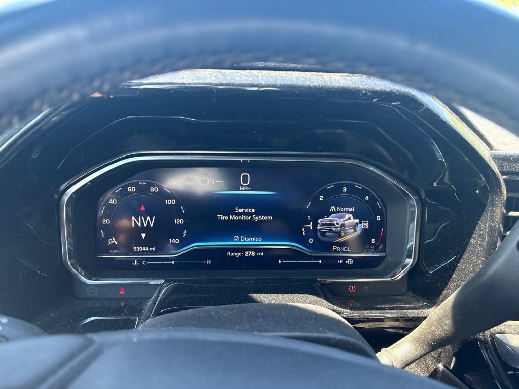 Used 2025 Summit White Chevrolet LT image 10