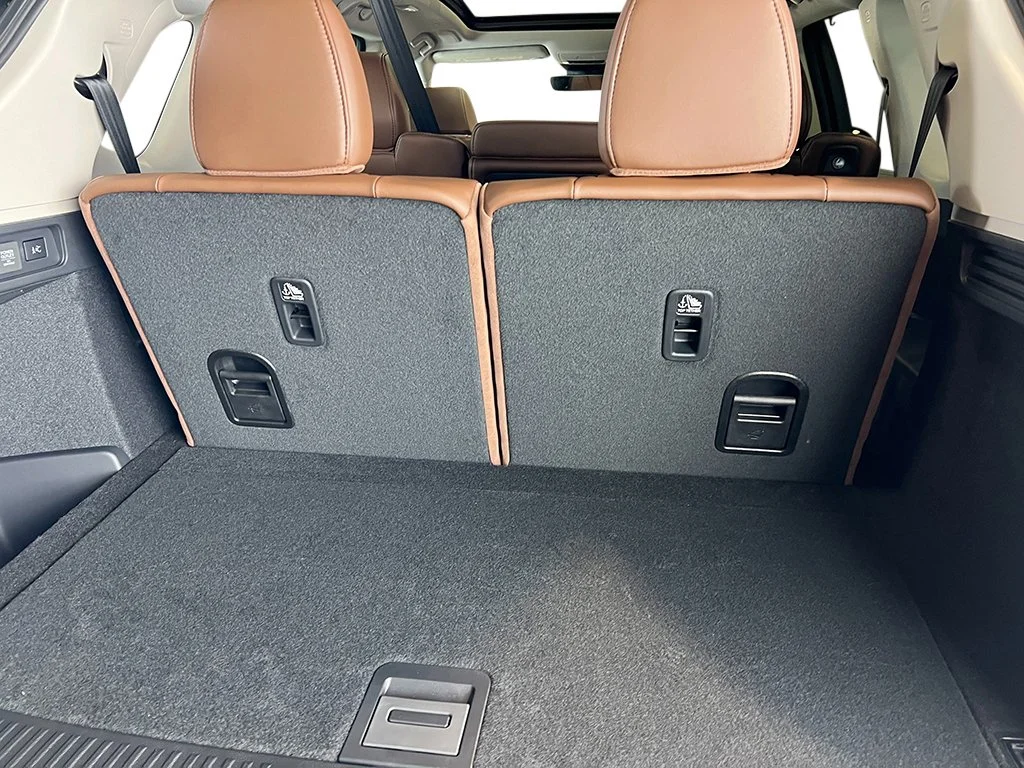 New 2026 Liquid Carbon Metallic Acura w/Technology Package image 33