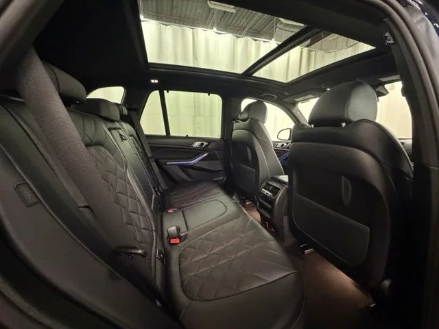 Used 2025 Blue BMW xDrive50e image 18