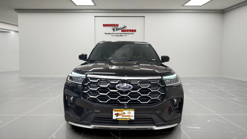 Used 2025 Black Ford Platinum image 2