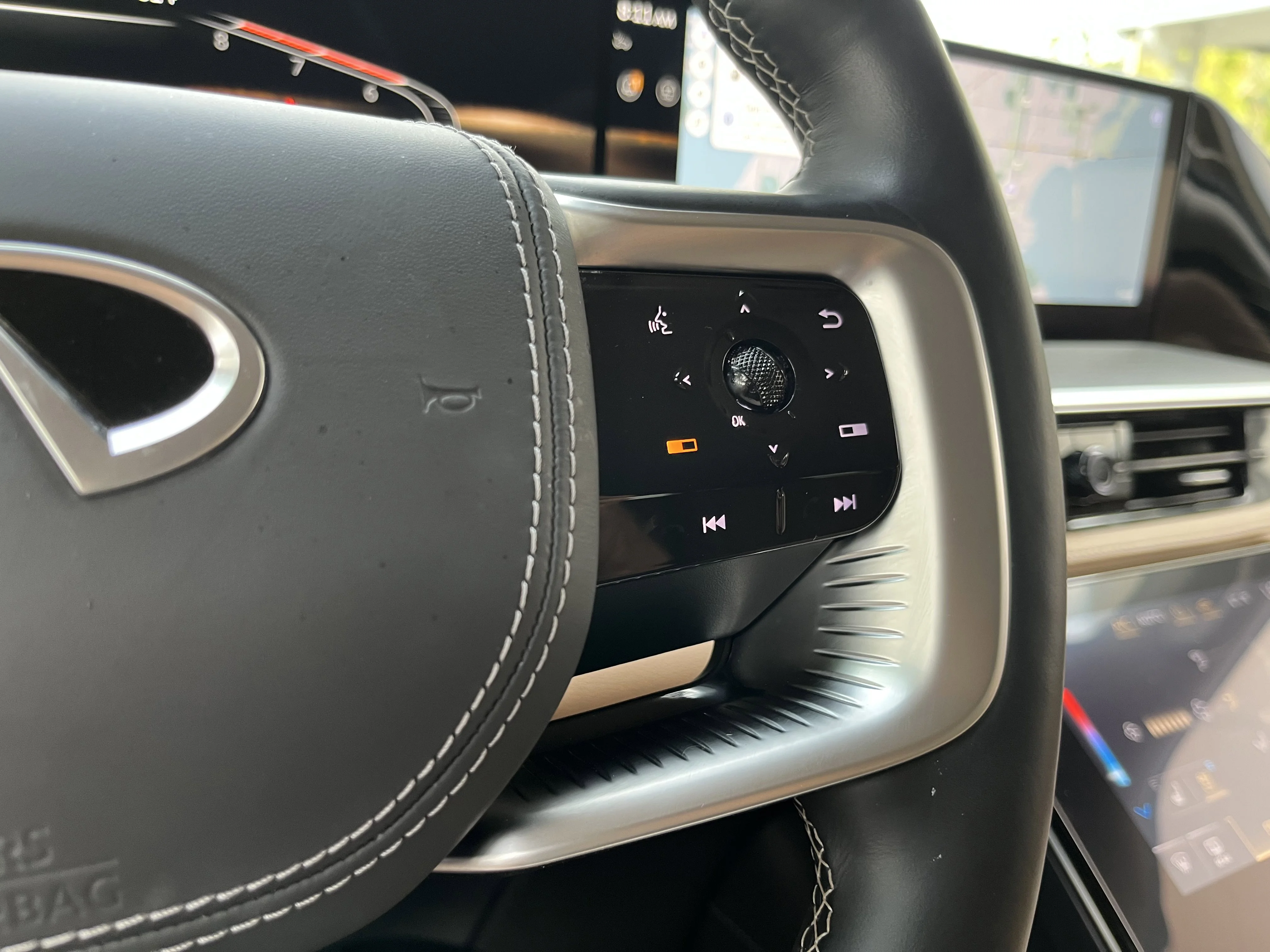 Used 2025 Anthracite Gray INFINITI SENSORY image 27