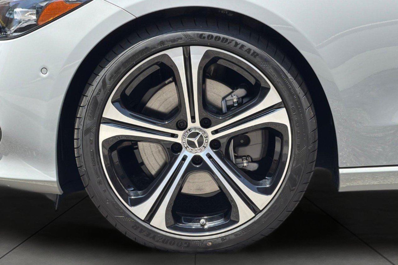 New 2026 MANUFAKTUR Alpine Grey Mercedes-Benz C 300 Sedan image 24