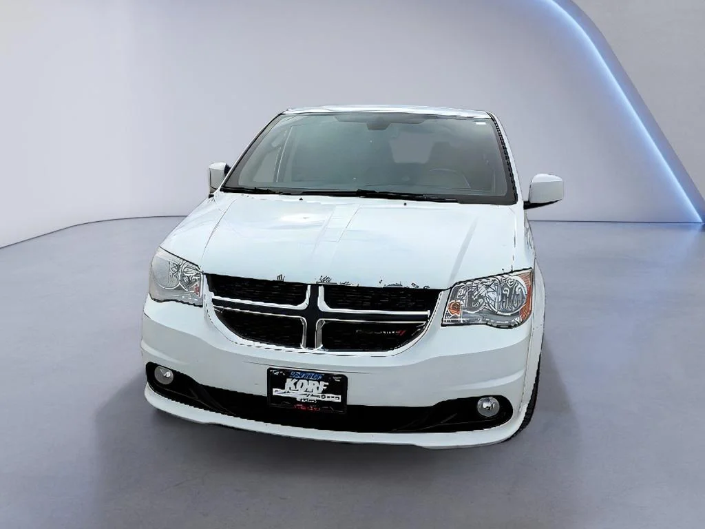Used 2018 White Knuckle Clearcoat Dodge SXT image 2