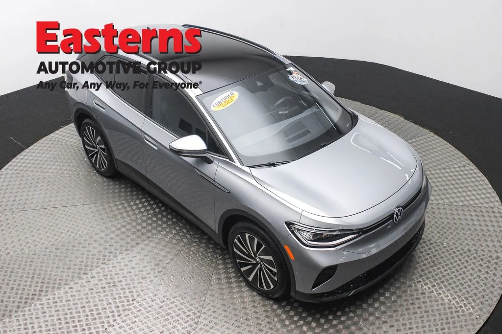 Used 2024 Silver Volkswagen S image 3