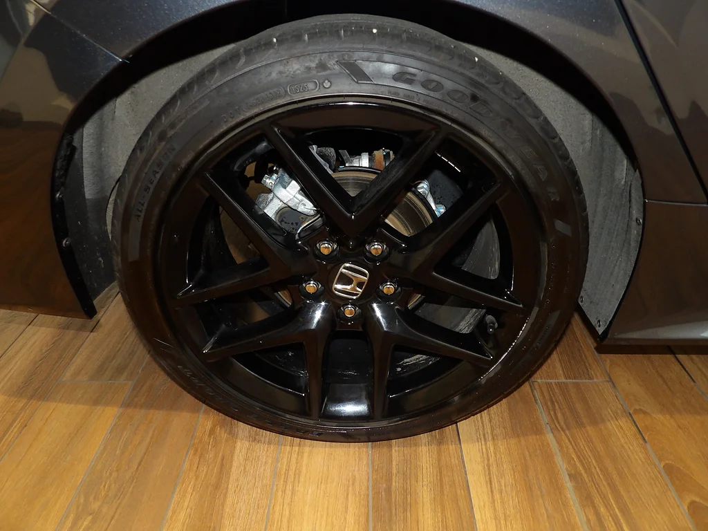 Used 2025 GRAY Honda Sport image 5