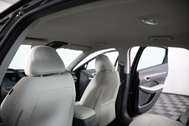 New 2026 Black Hyundai SEL Sport image 17