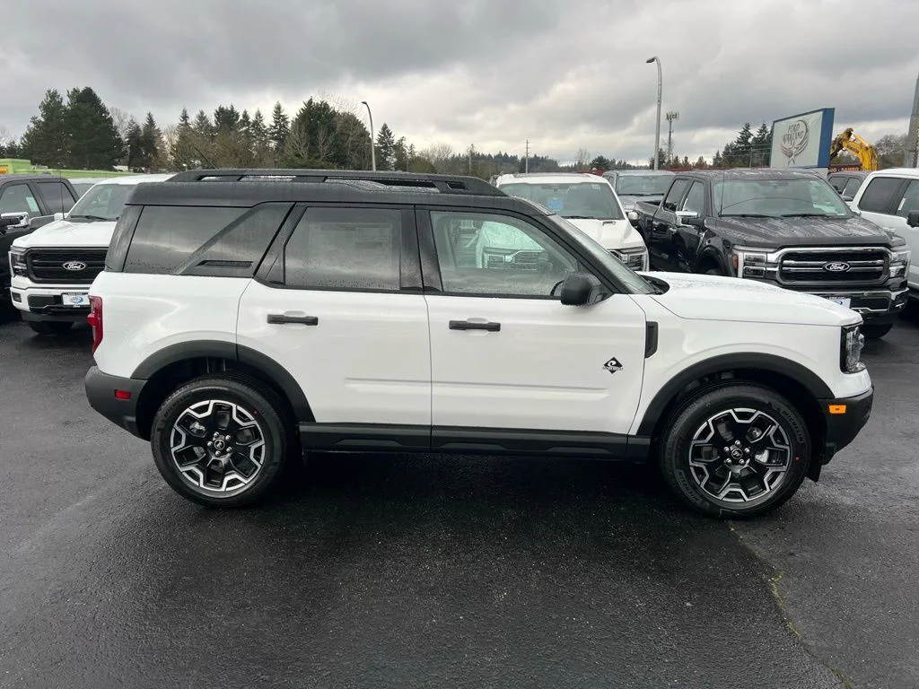 New 2026 Oxford White Ford Outer Banks® image 7