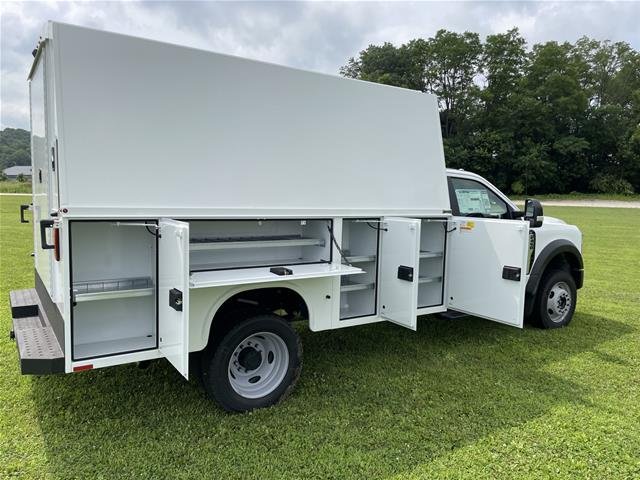 New 2026 Oxford White Ford F-450® XL image 34