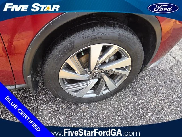 Used 2021 Red Nissan SL image 18