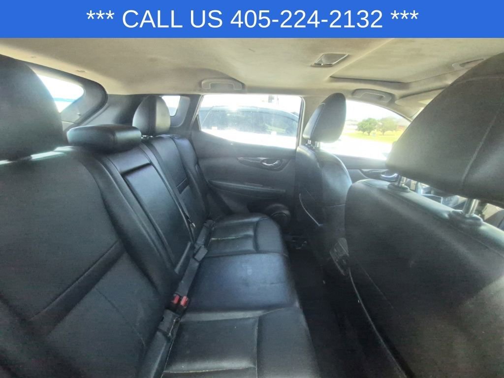 Used 2022  Nissan SL image 22