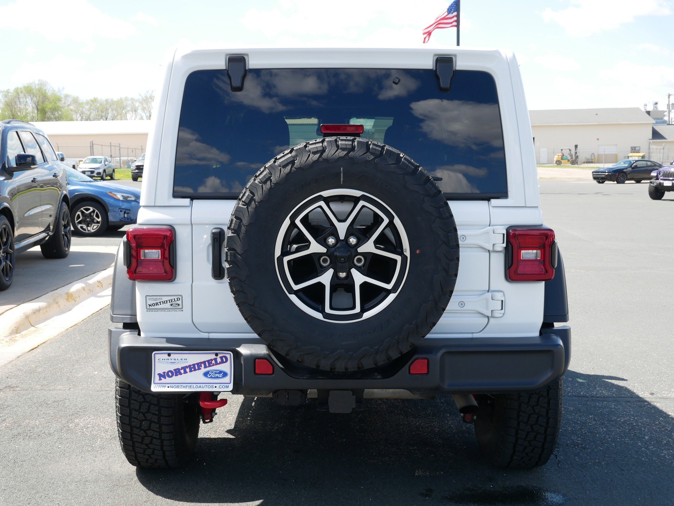 View vehicle photo 7