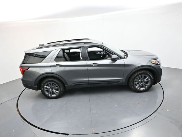 New 2026 Carbonized Gray Metallic Ford Active image 26