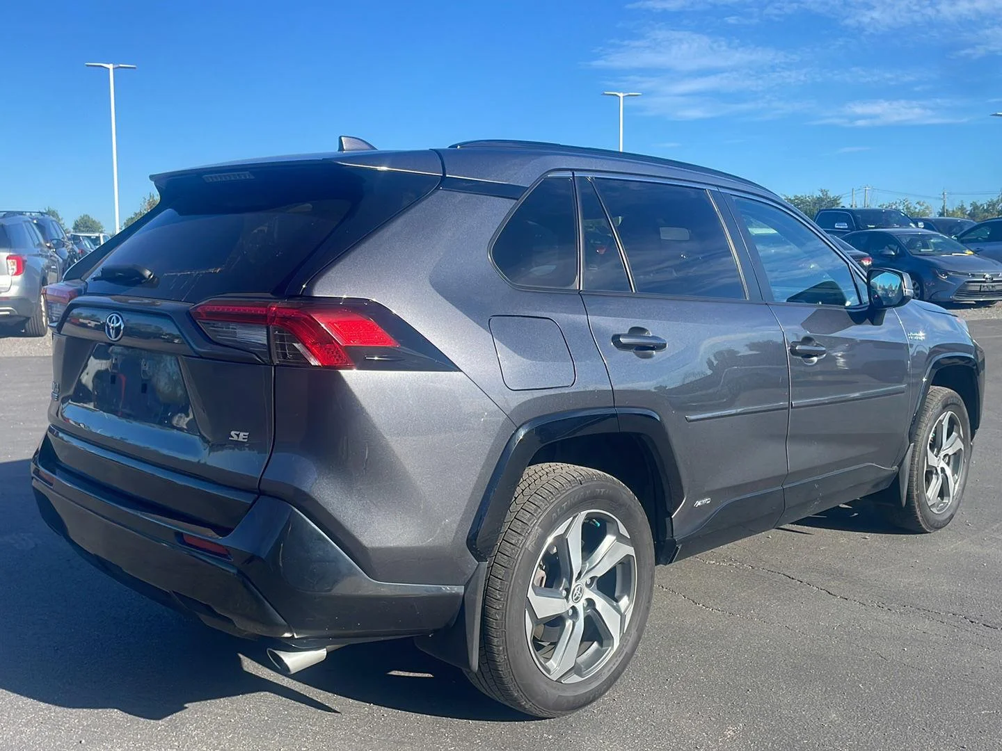 Used 2022 Magnetic Gray Metallic Toyota SE image 10