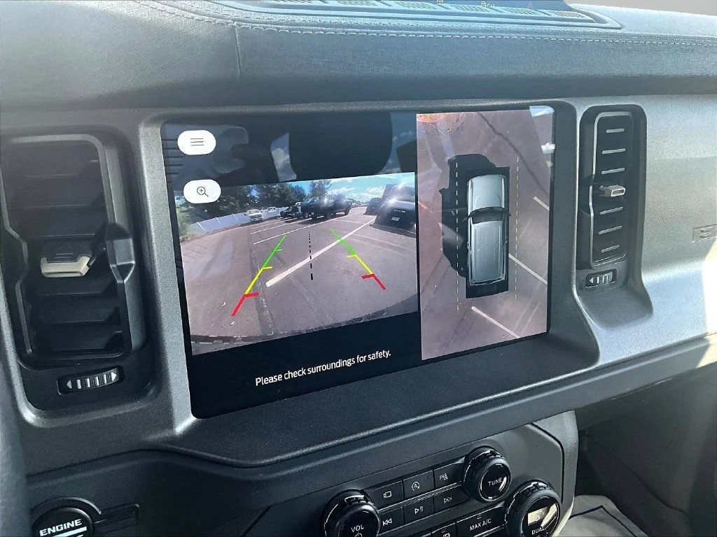 Used 2025 Gray Ford Badlands image 16
