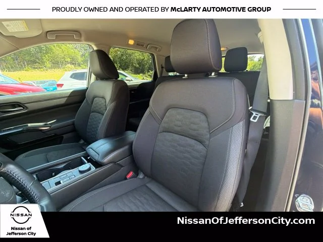 Used 2025 Blue Nissan SV image 22