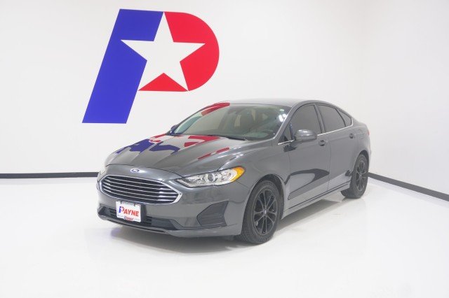 Used 2020 GREY Ford SE image 1