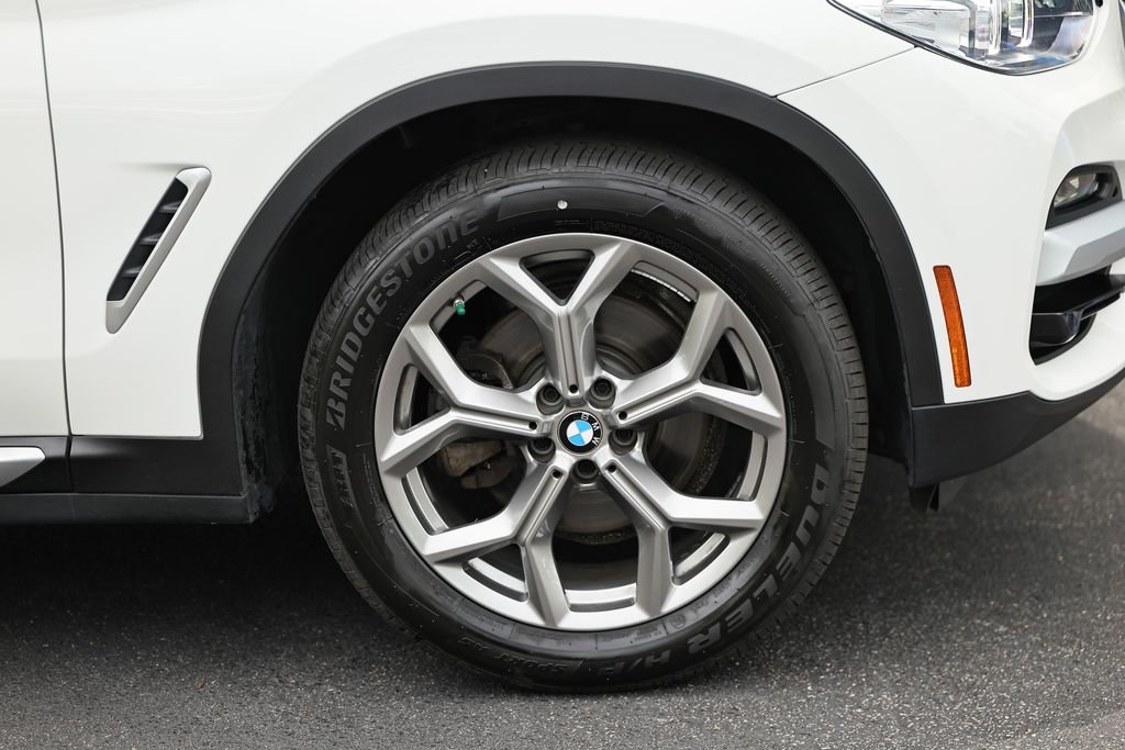 Used 2020 Alpine White BMW xDrive30i image 5