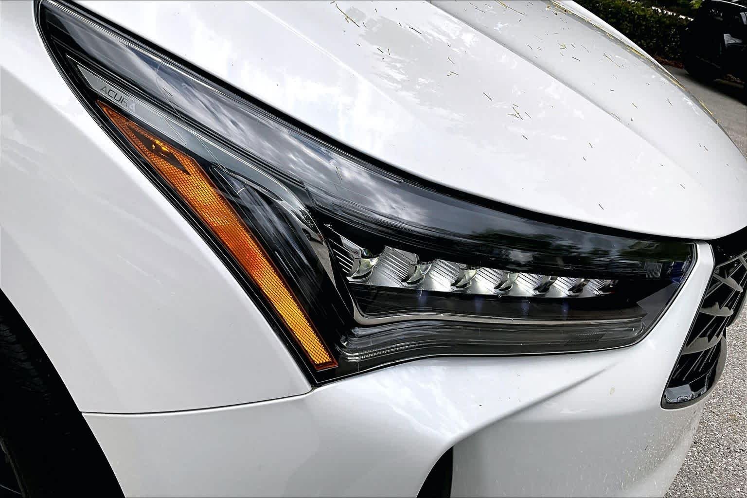 Used 2025 Platinum White Pearl Acura SH-AWD image 27