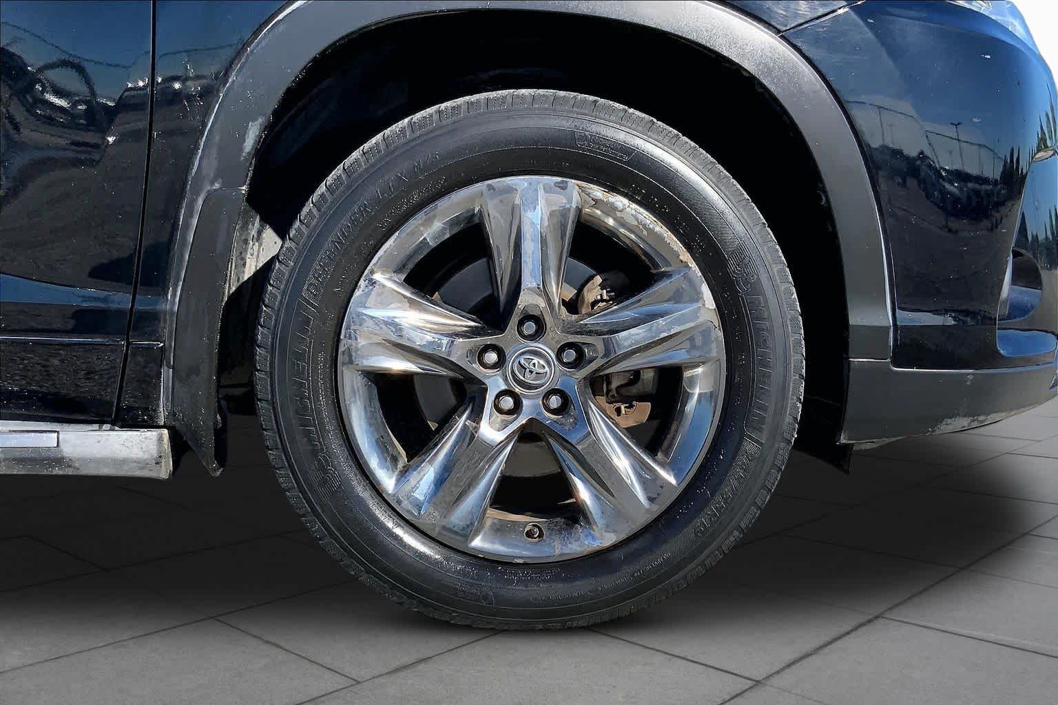 Used 2019 Midnight Black Metallic Toyota Limited Platinum image 11