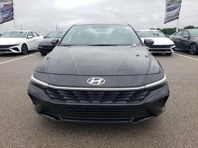 New 2026 Black Hyundai SEL Sport image 2