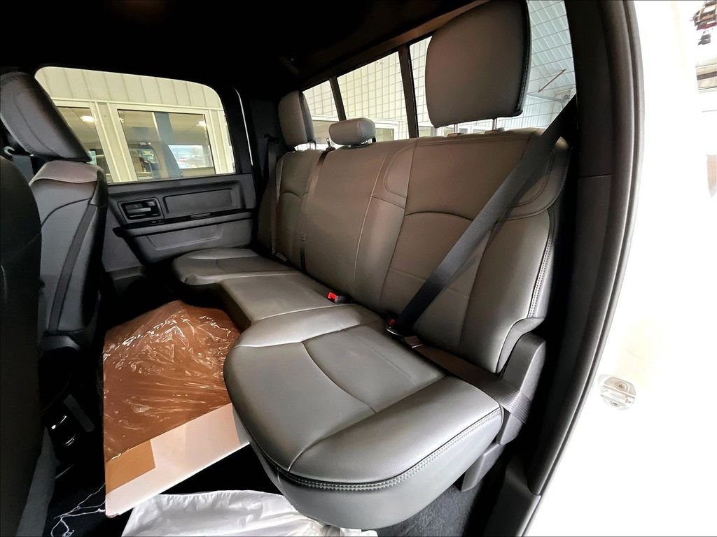 New 2026 Bright White Clear-Coat Exterior Paint RAM Tradesman image 14