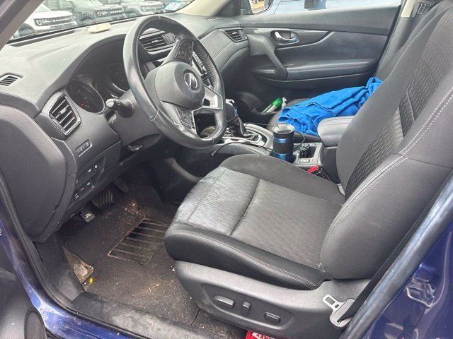 Used 2018 Blue Nissan SV image 6