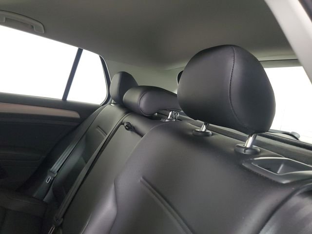Used 2017 Gray Volkswagen Wolfsburg image 10
