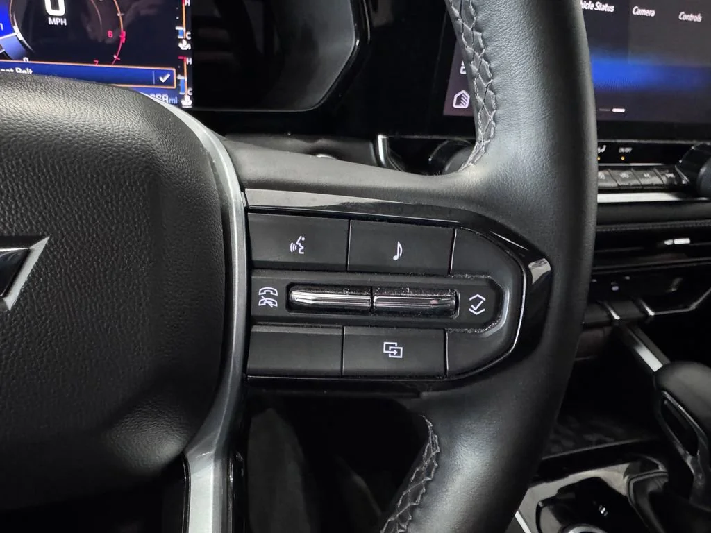 2023 Chevrolet Colorado LT - Photo 16