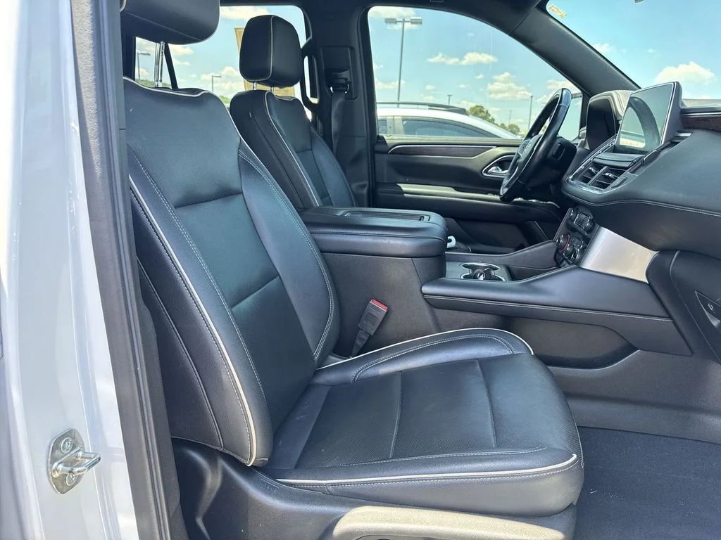 Used 2021 White Chevrolet Premier image 25