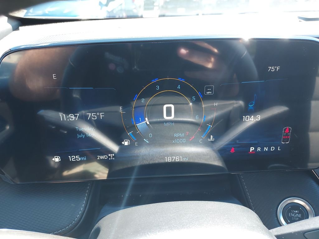 Used 2025 Gray Chevrolet LT image 18
