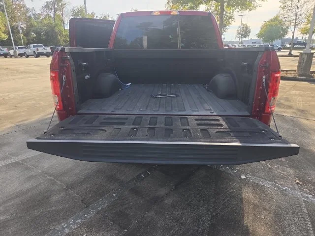 Used 2016 Red Ford XLT image 33