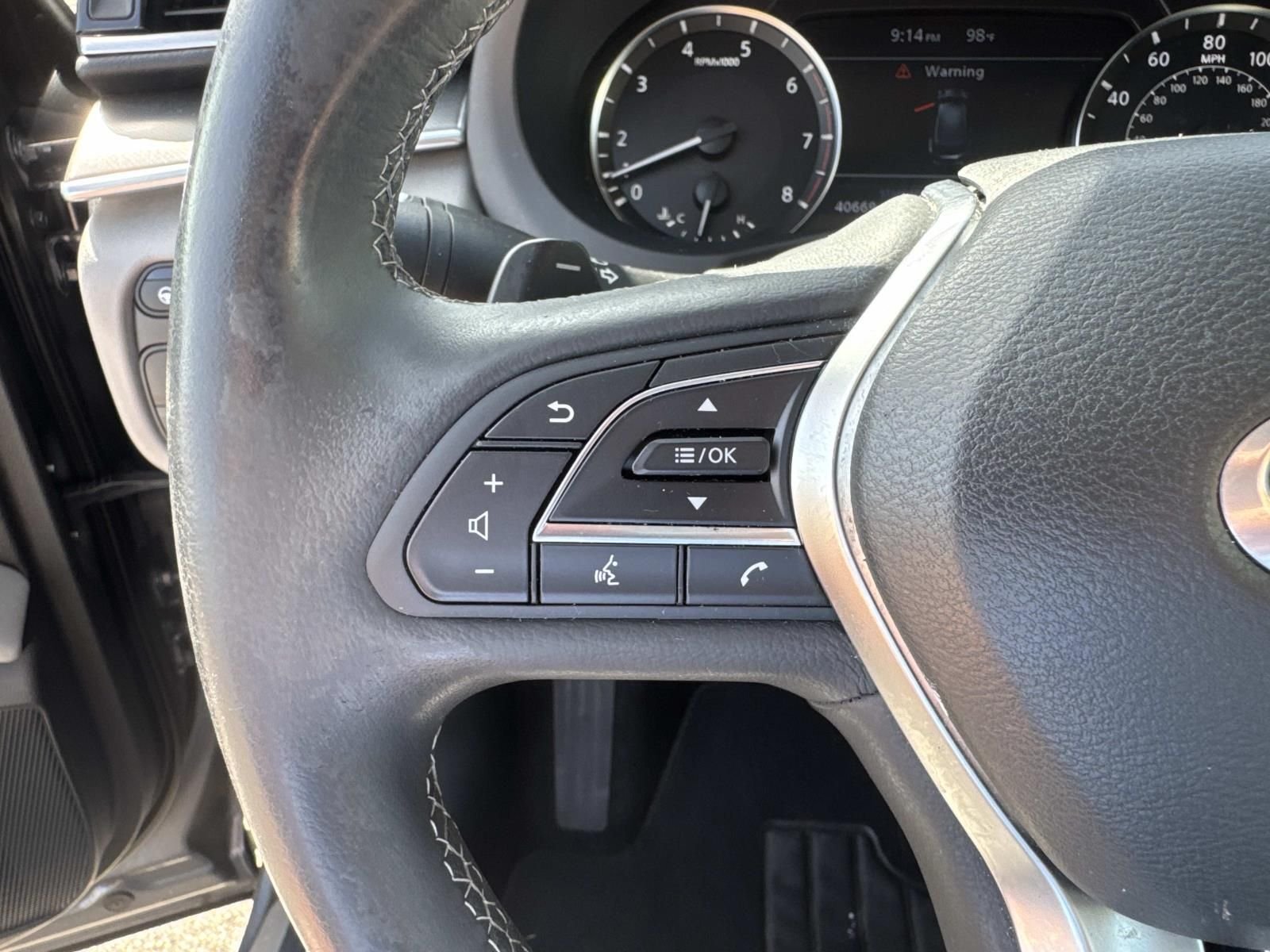 Certified Used 2023 Gray INFINITI LUXE image 26