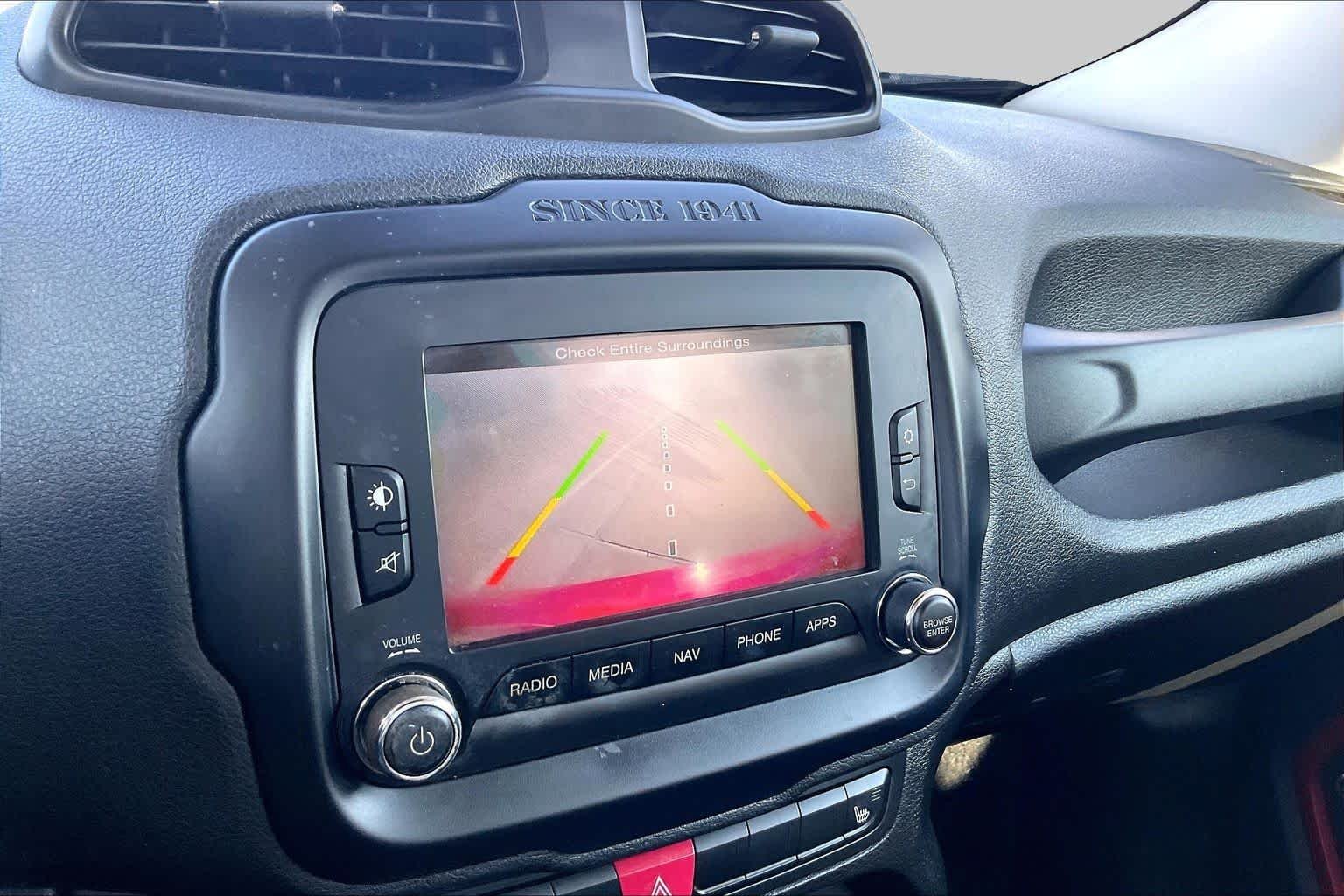 Used 2016 Colorado Red Jeep Trailhawk image 29