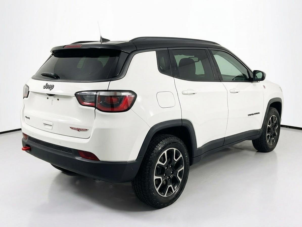 Used 2024 Bright White Clearcoat Jeep Trailhawk image 11