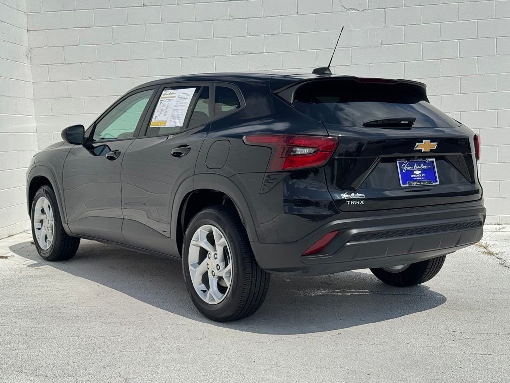 Used 2024 Black Chevrolet LS image 10