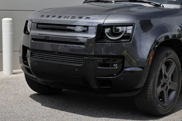New 2026 Gray Land Rover X-Dynamic SE image 2