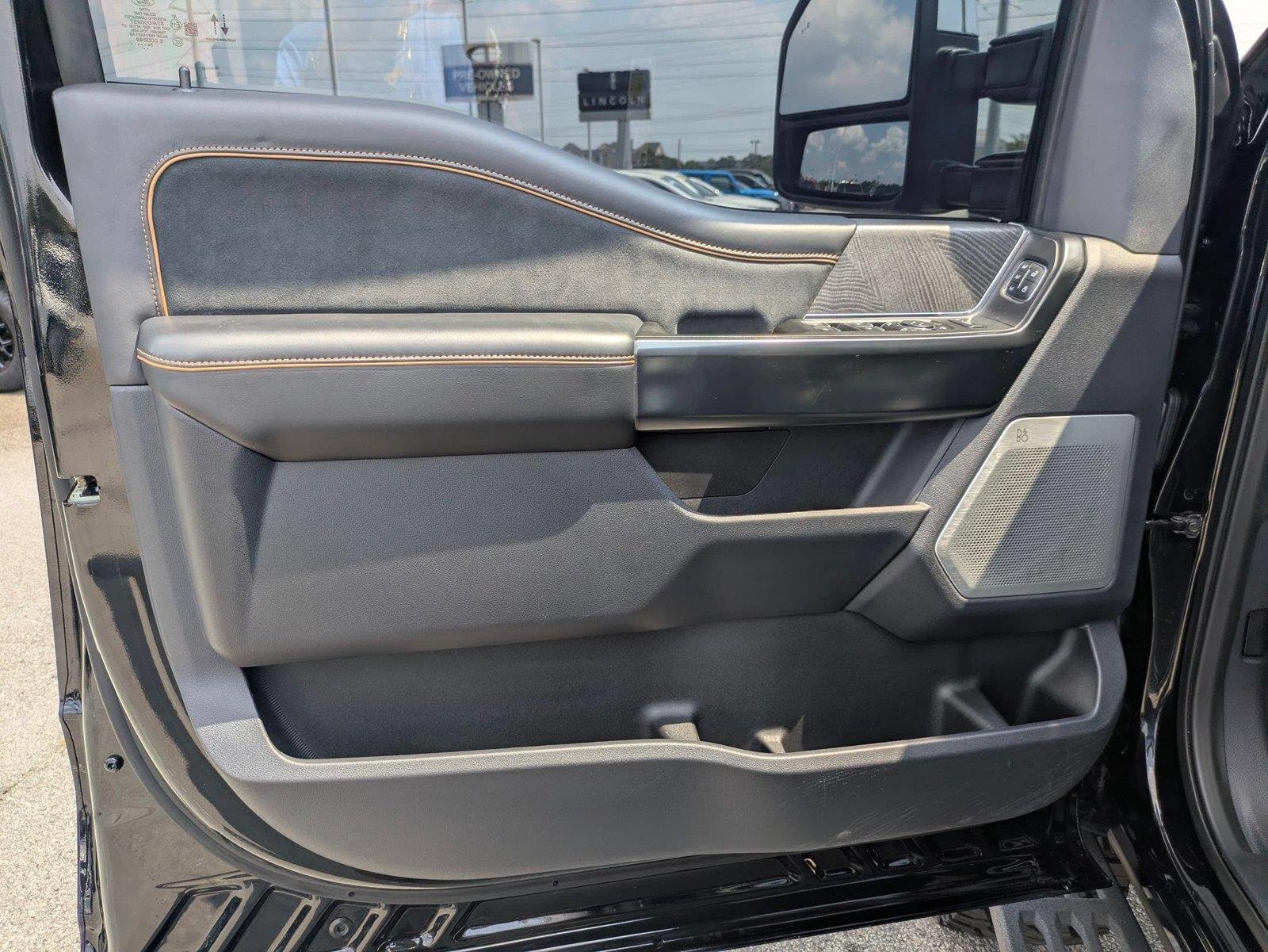 Used 2024 Agate Black Metallic Ford Platinum image 11