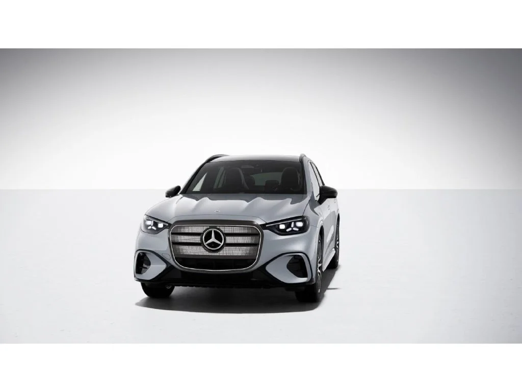 New 2027 Silver Mercedes-Benz GLC 400 image 42