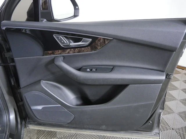 Used 2018 Gray Audi 3.0T Premium image 11