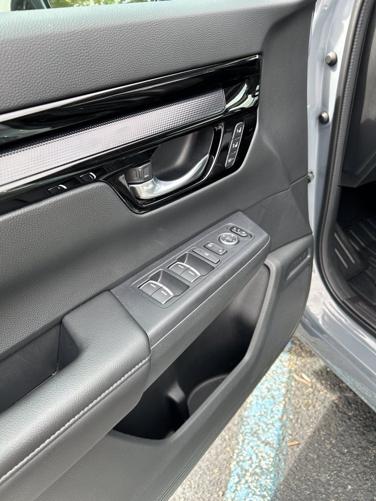 Used 2026 Silver Honda EX-L image 11